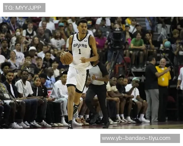 张佳玮分析马刺胜雷霆背后真相文班并非唯一制胜关键因素